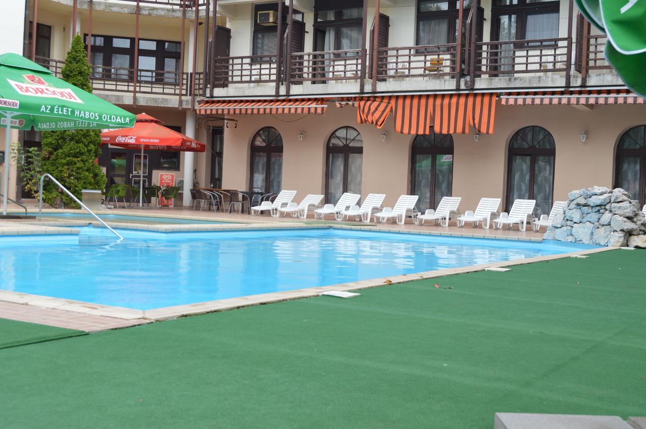 THERMAL HOTEL GARA GYOGY ES WELLNESS SZALLODA F ZESGYARMAT 3